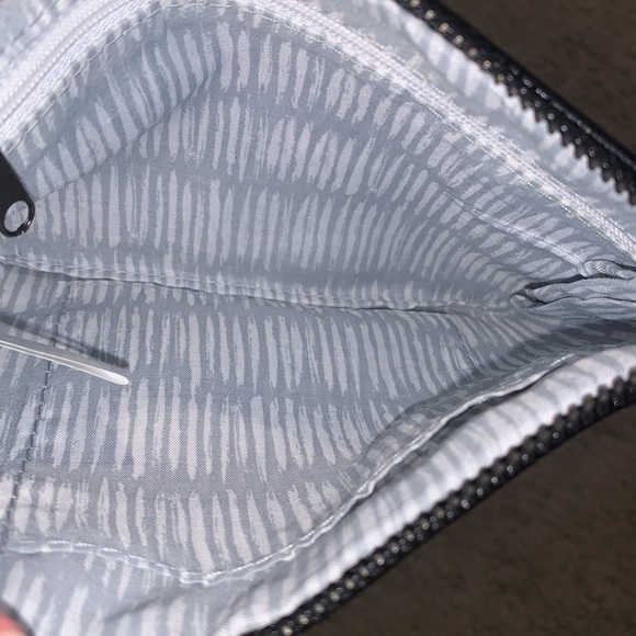 Clutch/ Wristlet, 8” x 6” - Picture 4 of 4